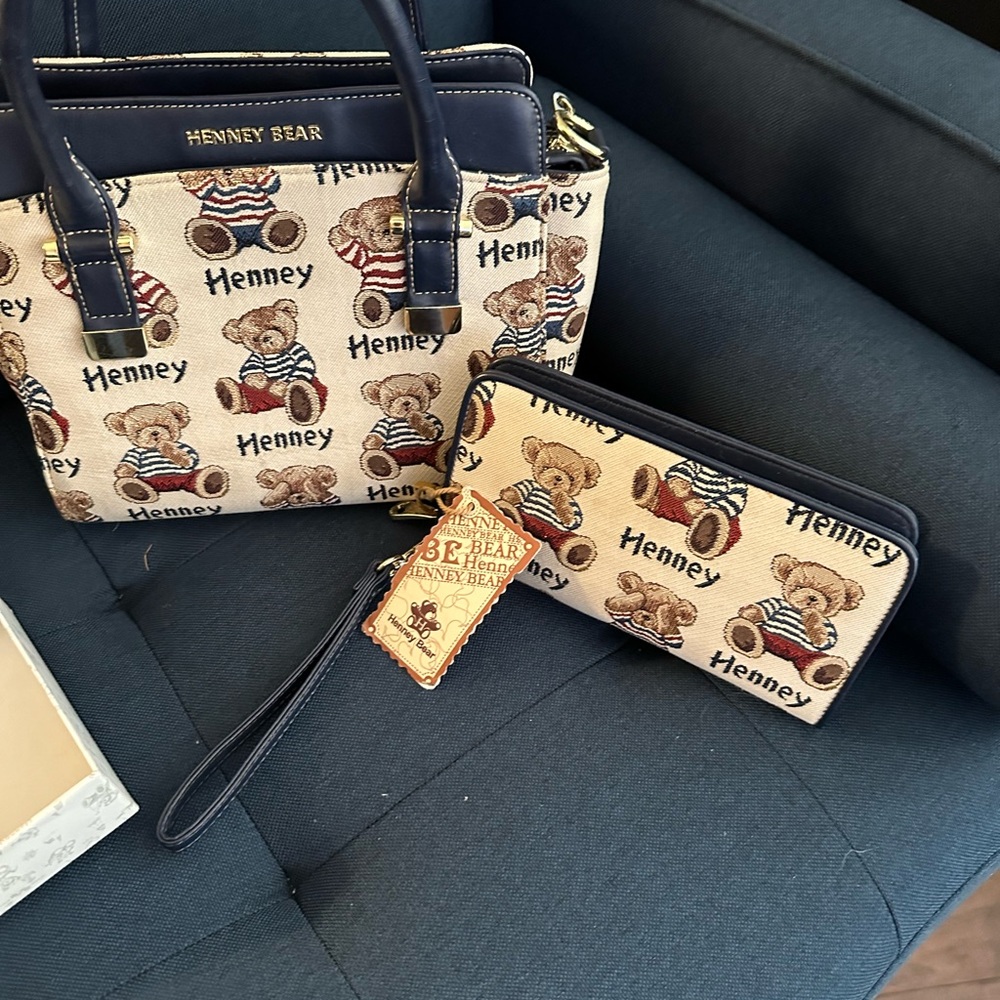 Retired Pattern! Henney Handbag & Wallet